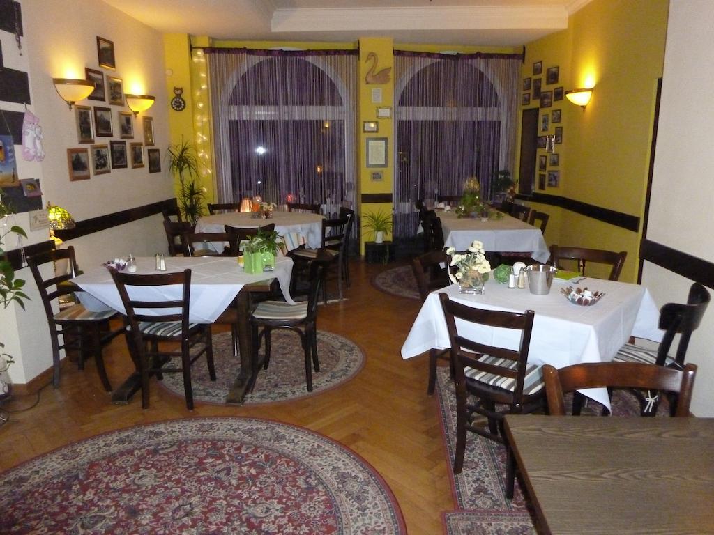 Achathotel Zum Schwan 이다오베르슈타인 외부 사진